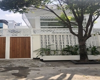 Hello ! Bán nhà tuyệt đẹp ngay ngã 3 Dốc Sỏi Bình Chánh Bình Sơn Quảng Ngãi 333 m2