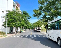 Bán nhanh lô góc đường số 13 khu đô thị Hà Quang 2, Nha trang, đối diện trung tâm thương mại 
giá chỉ 67tr/m2