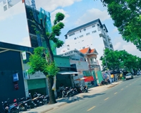 Bán villa mặt tiền Nguyễn Văn Hưởng, Thảo Điền, Q2