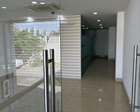 Cho thuê tòa nhà có hầm thang máy 5 tầng sàn thông phù hợp làm VP An Phú