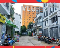 GV. Nhà 8.9M x 19.5M, 3T. Hẻm xe hơi, thông. Gần trường Đại học Văn Lang.