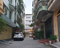 Bán nhà Nguyễn Chí Thanh, Đống Đa, DT 62m2 x 5 tầng, MT 4,2m ô tô tránh