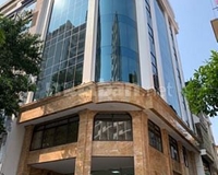 Cho thuê toà nhà Văn Phòng 9 tầng mặt phố Vũ Tông Phan Dt 220m2. Giá 180tr/th