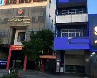 Cho thuê nhà mặt tiền số 247 đường Lê Duẫn, thành phố Đà Nẵng. Nhà có thể sửa chữa lại theo mục đích sử dụng nhưng không thay đổi kết cấu ngôi nhà.