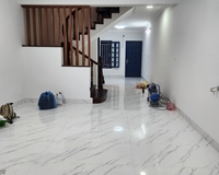 Cho thuê nhà tại Nguyễn Chí Thanh làm văn phòng công ty, spa 70m2 x 5T
