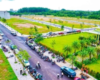 Cần bán lô đất vị trí đối diện công viên kdt Estella City Sông Mây Đồng Nai, dt 100m2 tc full.