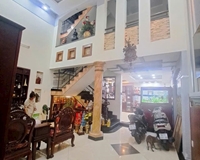 Bán nhà 3 tầng BTCT 62.3m2 TẶNG NỘI THẤT, đường Nguyễn Văn Quá, giá chỉ 4.550 tỷ