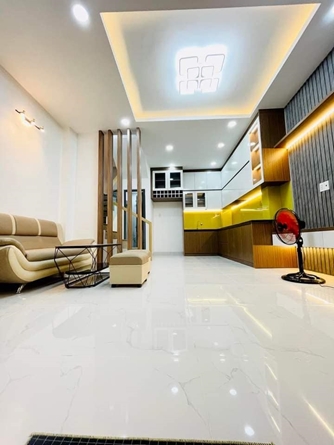 Nhà mới đẹp mê ly, 1 trệt 3 lầu BTCT, đường Nguyễn Văn Đậu P6, nhỉnh 5 tỷ