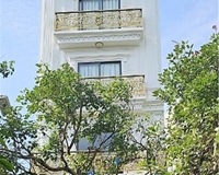 Nhà mặt phố Nguyễn Văn Cừ, 2 thoáng, vỉa hè đá bóng, 100m2, 4.5 mt, giá 15.8 tỷ.