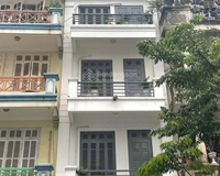 Chính chủ cần cho thuê nhà địa chỉ: mặt phố Võng Thị, phường Bưởi, Tây Hồ Hà Nội
