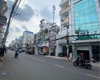 Cần bán gấp nhà 5 lầu thang máy mặt tiền Huỳnh Văn Bánh (DT: 8.1x20m) giá 39 tỷ