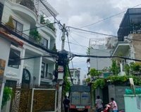 Bán nhà gần MT 4 tầng HXH đường Nguyễn Văn Đậu, Phường 7, Bình Thạnh. 4m hậu 5.5mx20m. HĐT 25Tr/th