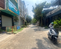 Bán nhà 3tầng, Mặt Tiền hơn 6m, đường số 502, P. Bình Thuận, Quận7