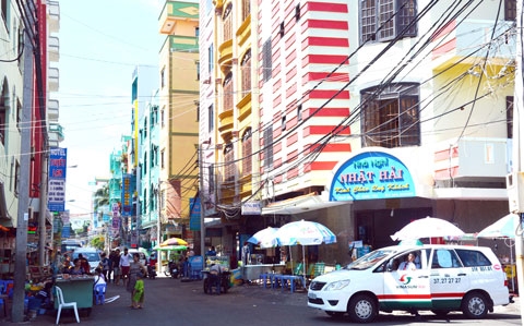 Bán khách sạn mặt tiền đường La Văn Cầu ngay Bãi tắm Thuỳ Vân, p.Thắng Tam