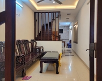 Cho thuê nhà ngõ phố Định Công, 50m x4 tầng , 4 ngủ , 3 wc giá 13 triệu/tháng