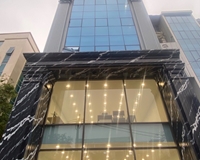 Bán tòa nhà văn phòng quận Hai Bà Trưng. 100m2 9 tầng, phân lô, vỉa hè, ô tô tránh, ngõ thông
