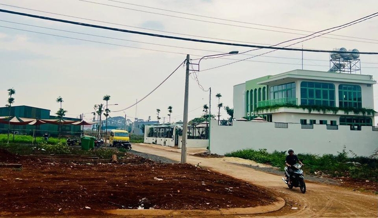 Bán lô đất đấu giá kề trường tiểu học Phú Lộc, giá chỉ 5 triệu/m2.