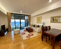 Nhà em bán lại căn hộ 146m2,3PN giá 8,2 tỷ view hồ Ngọc Khánh toà 15-17 Ngọc Khánh LH: 0888486262.