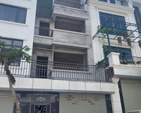 Bán nhà 5 tầng mặt đường Trần Phú, Vpit Praza, Định Trung, Vĩnh Yên. Lh: 0986934038