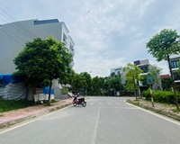 Bán đất băng 2 Nguyễn Tất Thành, phường Liên Bảo, thành phố Vĩnh Yên, Vĩnh Phúc. Lh: 0986934038