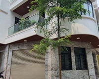 Nhà mới, chủ nhà cho thuê cả nhà, 93m2; 4.5T; Khu Thịnh Quang- 25 Tr; Kinh doanh,VP