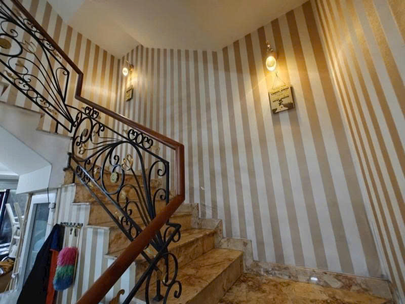 Bán Nhà HXH 10m đường C18 -  ngay Khu K300,  Cộng Hòa, 8,6x16m, 3 Tầng - 6PN, 23,5 Tỷ.