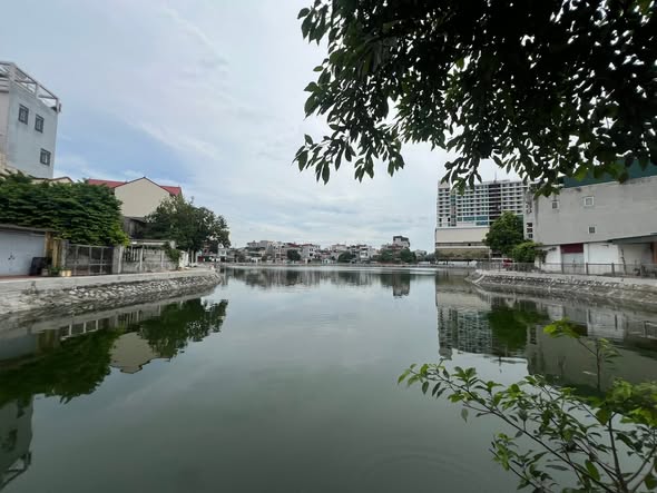 Bán đất mặt hồ Bình Minh, phường Lê Thanh Nghị, TP Hải Dương, 109m2, mt 5.57m, vị trí đẹp, 4 tỷ