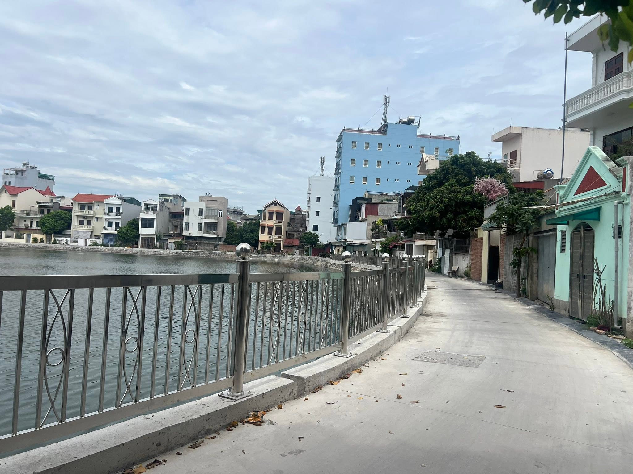 Bán đất mặt hồ Bình Minh, phường Lê Thanh Nghị, TP Hải Dương, 109m2, mt 5.57m, vị trí đẹp, 4 tỷ