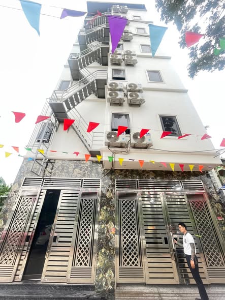 Ngọc thụy công viên Long Biên 11 tỷ 50m có dòng tiền kinh doanh cho thuê