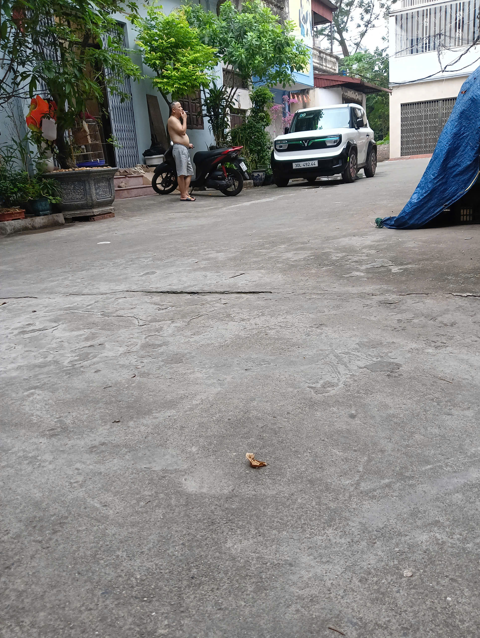 Vị trí đắc địa đường Tư Đình - Long Biên.