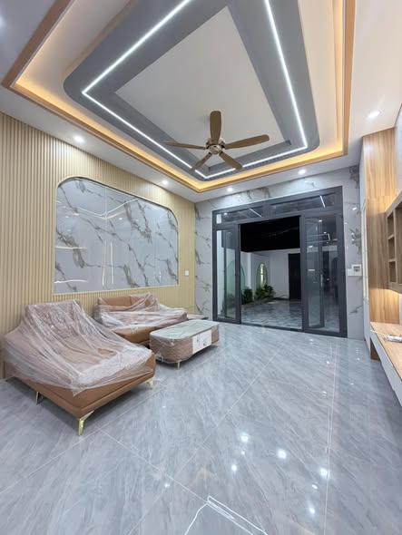 Nhà hướng Nam view hồ – kinh doanh tốt – giá 3 tỷ 150