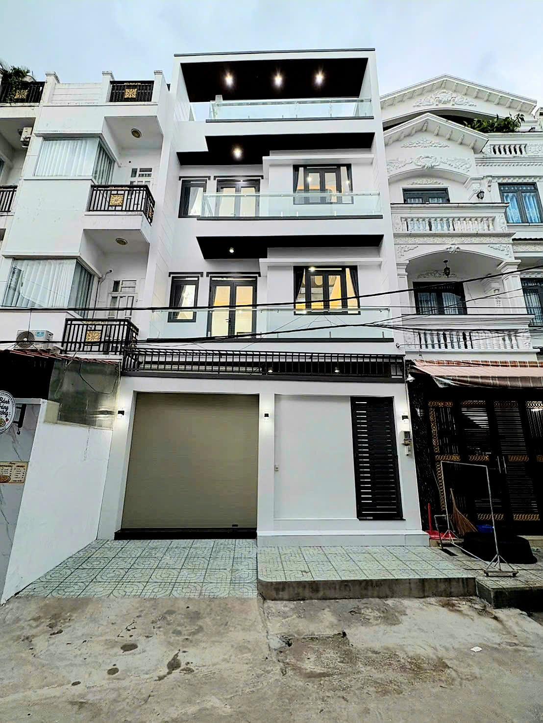 NHÀ HẺM XE HƠI CẠNH BỆNH VIỆN NHÀ BÈ, NGANG 6.4M, 4 TẦNG, HƠN 11 TỶ