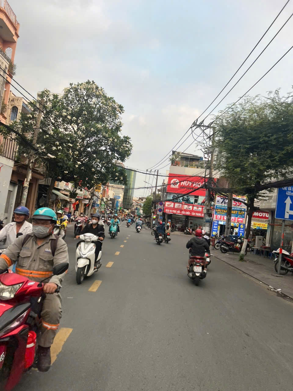 Bán Nhà  Mặt Tiền Kinh Doanh Đỉnh  Gần Đầm Sen  Tân Phú 90m2 4 Tầng Kiên Cố  Nhỉnh 13 Tỷ Thương Lượng