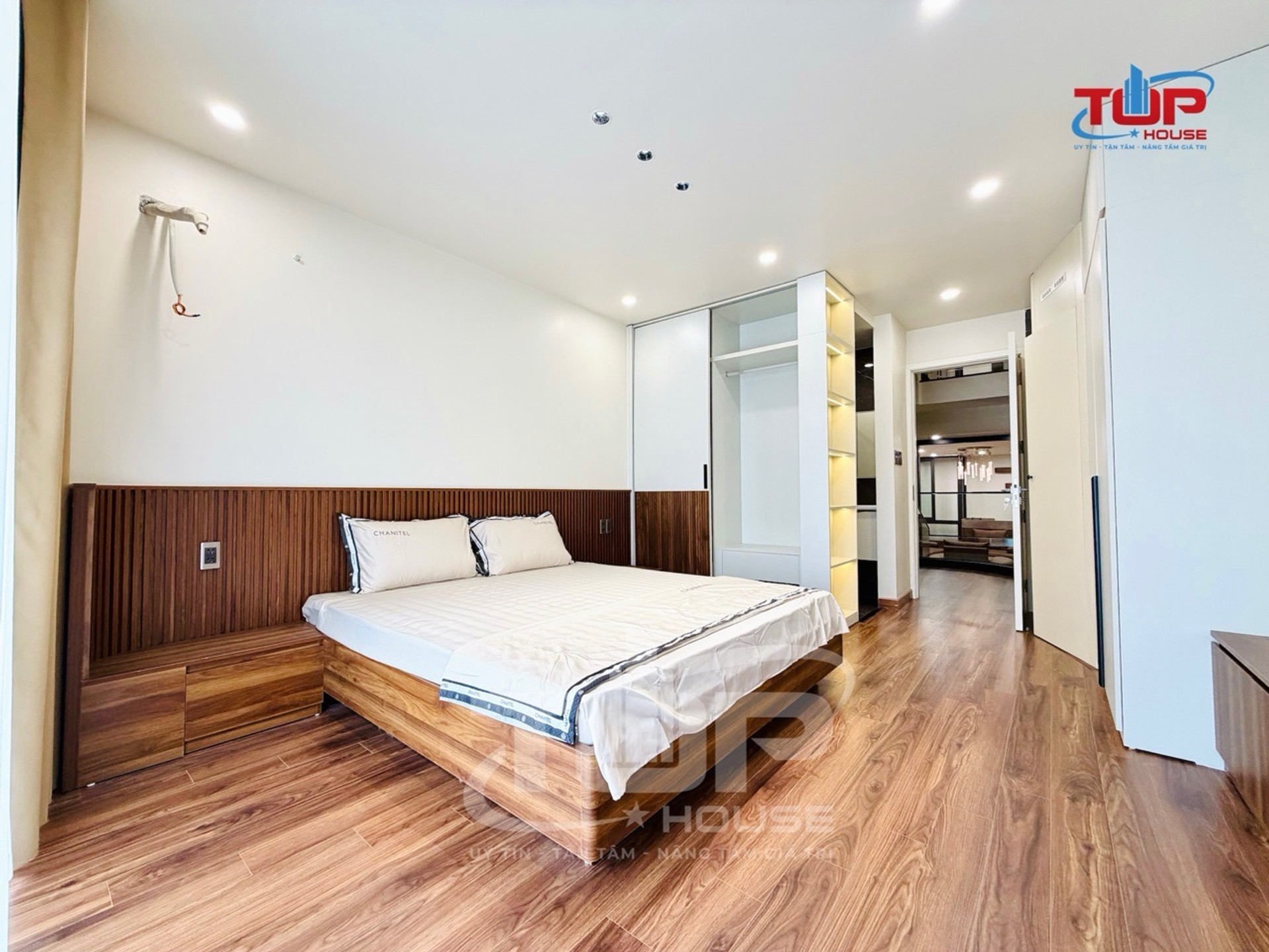 Mini Villa 5 tầng độc lập khu Thiên Lôi – An Biên