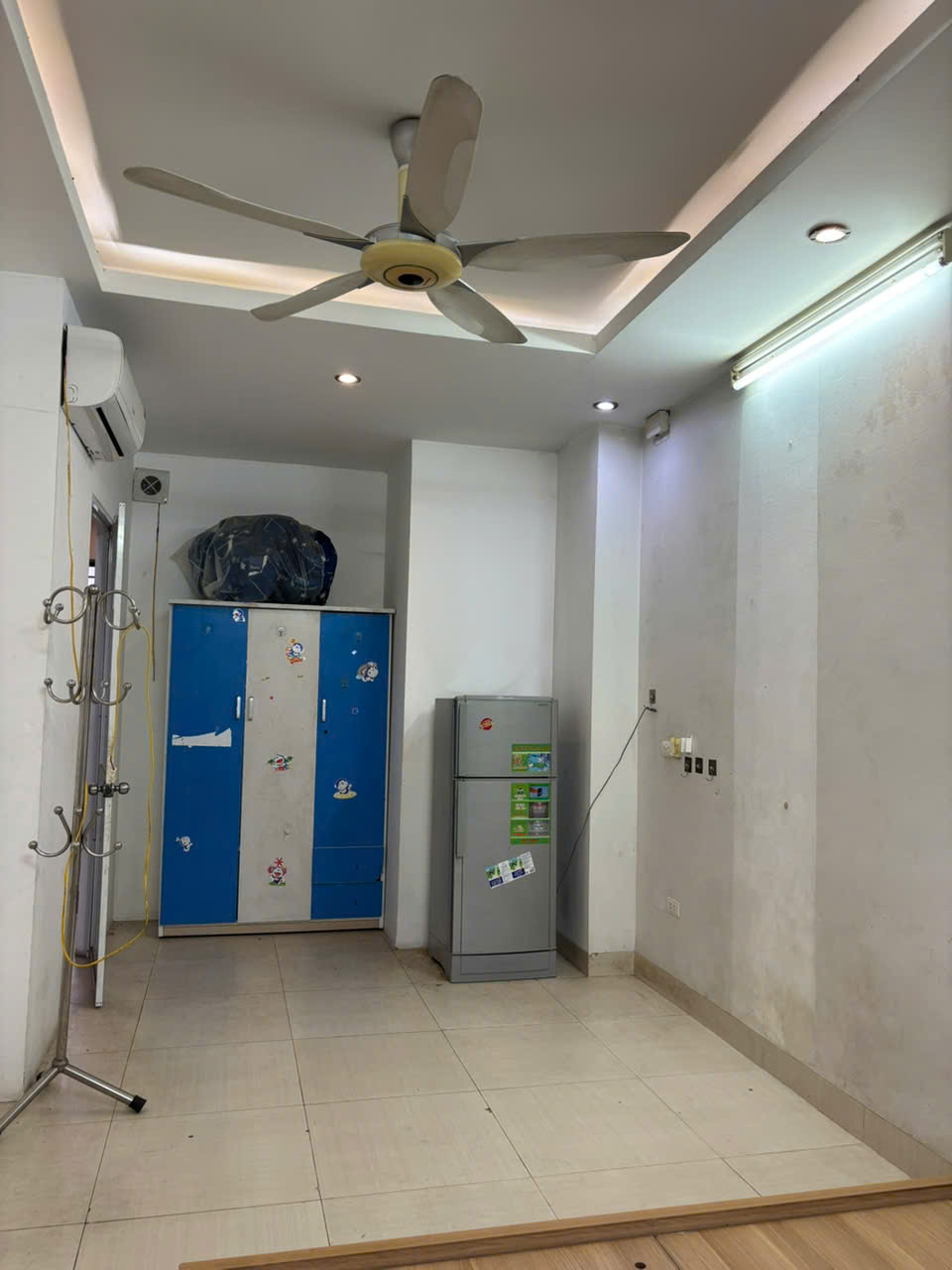 Chính chủ cần cho thuê phòng trọ tầng 2 tại số nhà 31 Mặt đường Lê Trọng Tấn, Hà Đông, Hà Nội