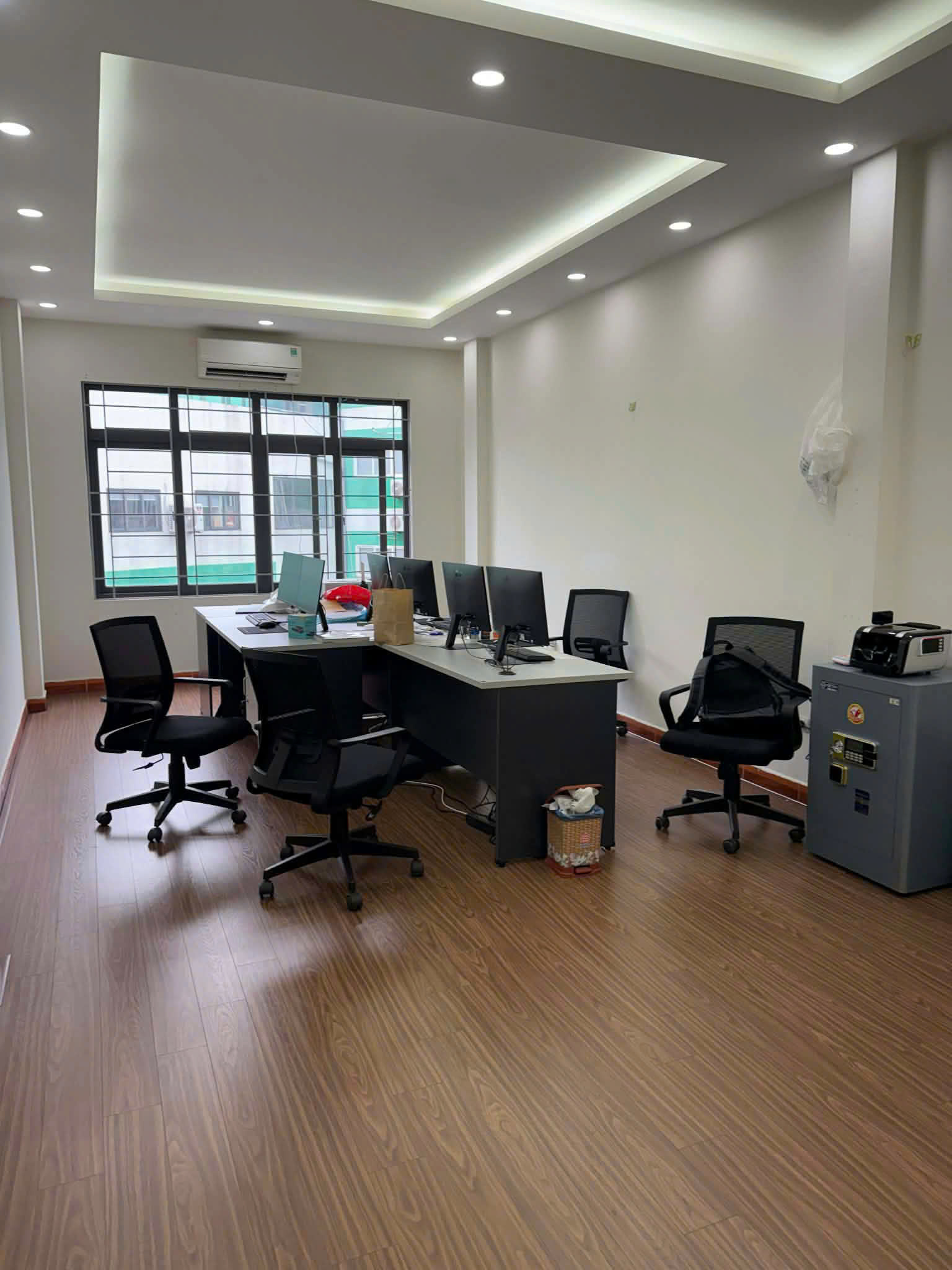 CHO THUÊ NHÀ 5 TẦNG MẶT PHỐ KINH DOANH  MỄ TRÌ HẠ , HÀ NỘI,  THUÊ NGUYÊN CĂN HOẶC TỪNG TẦNG