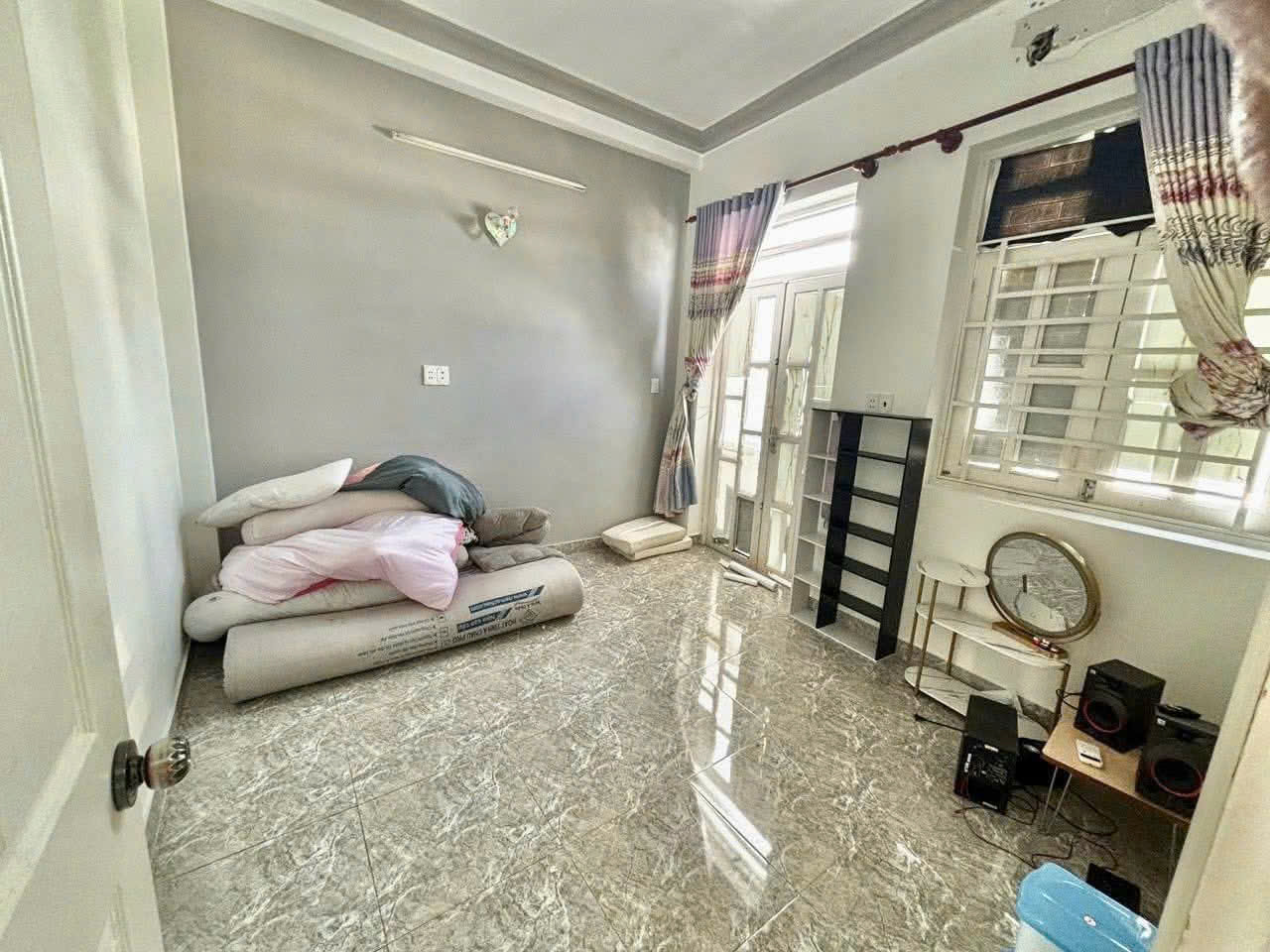 Bán Nhà 75m2 - Ngang lớn 5m x 15m - HXH - Hương Lộ 2 - Quận Bình Tân
