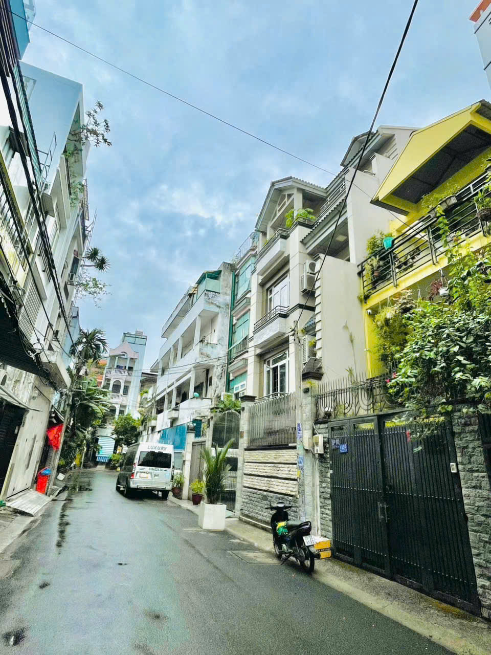 Bán Nhà Hẻm Xe Hơi Thông Gần Hòa Bình Tân Phú  4 Tầng Full Nội Thất 55m2  Chỉ 8 Tỷ 599 Thương lượng