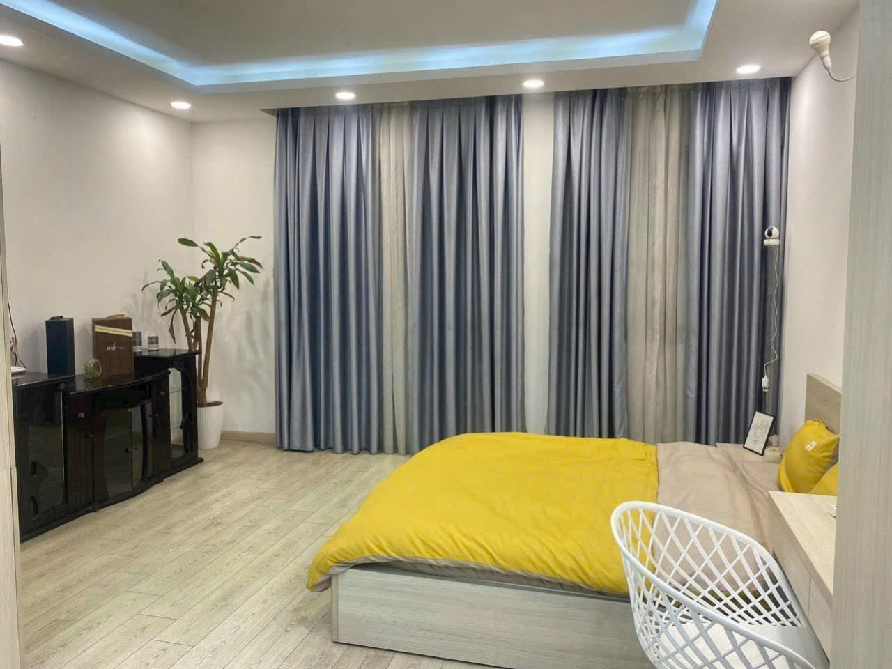 Bán Nhà Hẻm Xe Hơi Thông Gần Hòa Bình Tân Phú  4 Tầng Full Nội Thất 55m2  Chỉ 8 Tỷ 599 Thương lượng