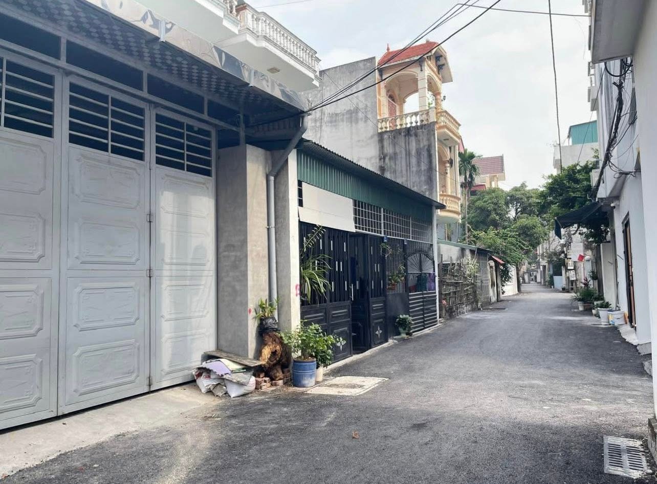 Bán đất mặt ngõ 381 Ngô Quyền, ph Tân Bình, TP Hải Dương, 91.8m2, mt 4m, đường oto thông, 2.x tỷ