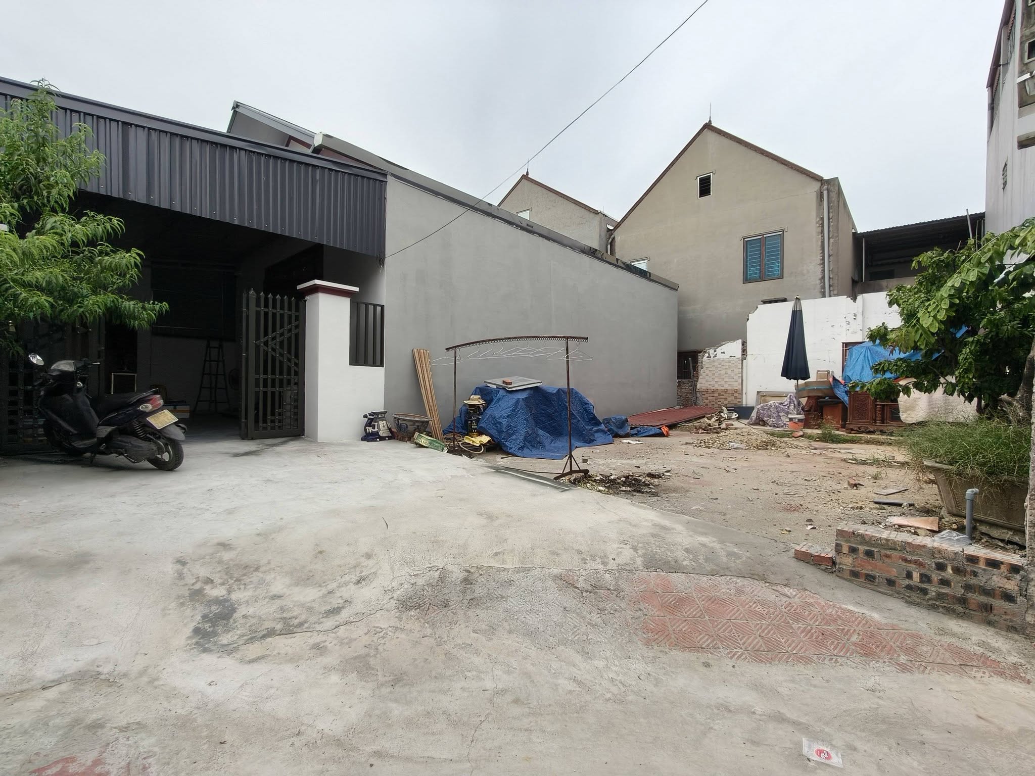 Hạ chào, rất cần bán gấp giá từ 4.1 tỷ còn hơn 3.x tỷ.
Duy nhất 1 lô Phù Lỗ, 89m2, mt7.6m, 3.x tỷ, xe tải, Sóc Sơn, gần phố.