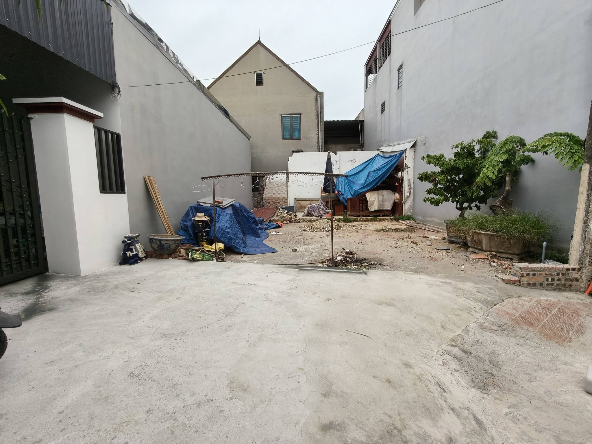 Hạ chào, rất cần bán gấp giá từ 4.1 tỷ còn hơn 3.x tỷ.
Duy nhất 1 lô Phù Lỗ, 89m2, mt7.6m, 3.x tỷ, xe tải, Sóc Sơn, gần phố.