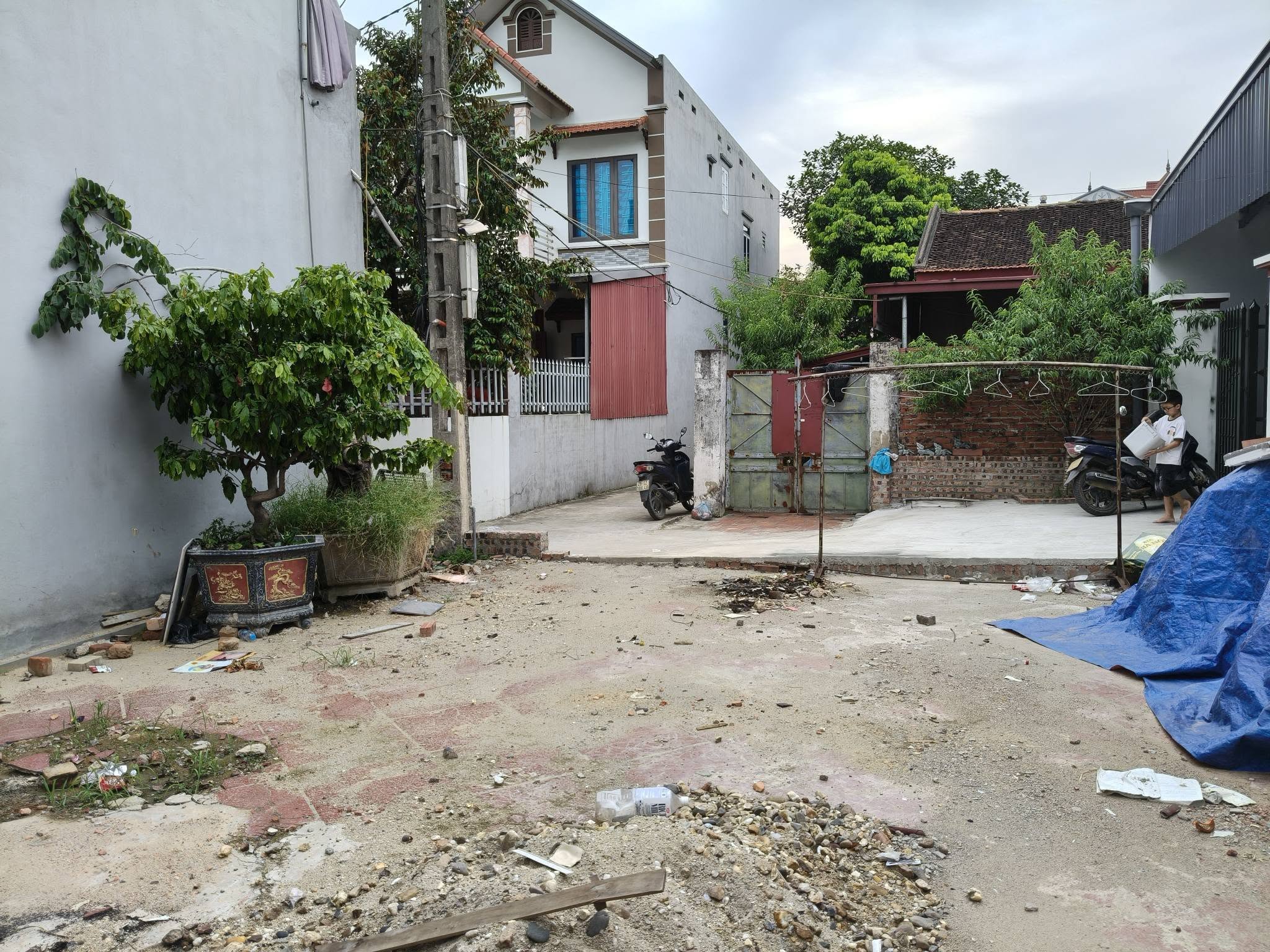 Hạ chào, rất cần bán gấp giá từ 4.1 tỷ còn hơn 3.x tỷ.
Duy nhất 1 lô Phù Lỗ, 89m2, mt7.6m, 3.x tỷ, xe tải, Sóc Sơn, gần phố.