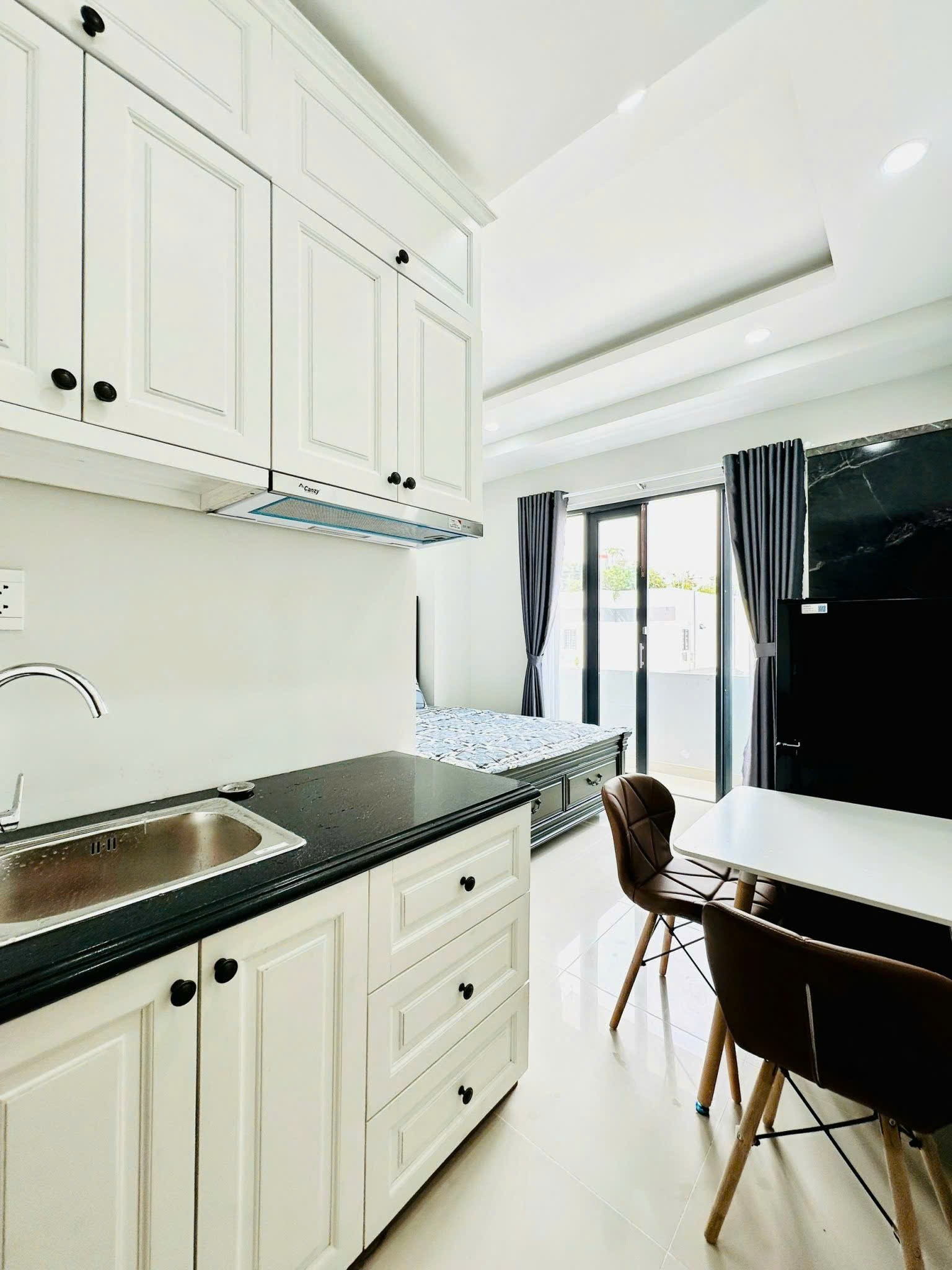 Tòa CHDV Nơ Trang Long gần chợ Bà Chiểu Phan đăng Lưu. 5 tầng 540m2 sàn