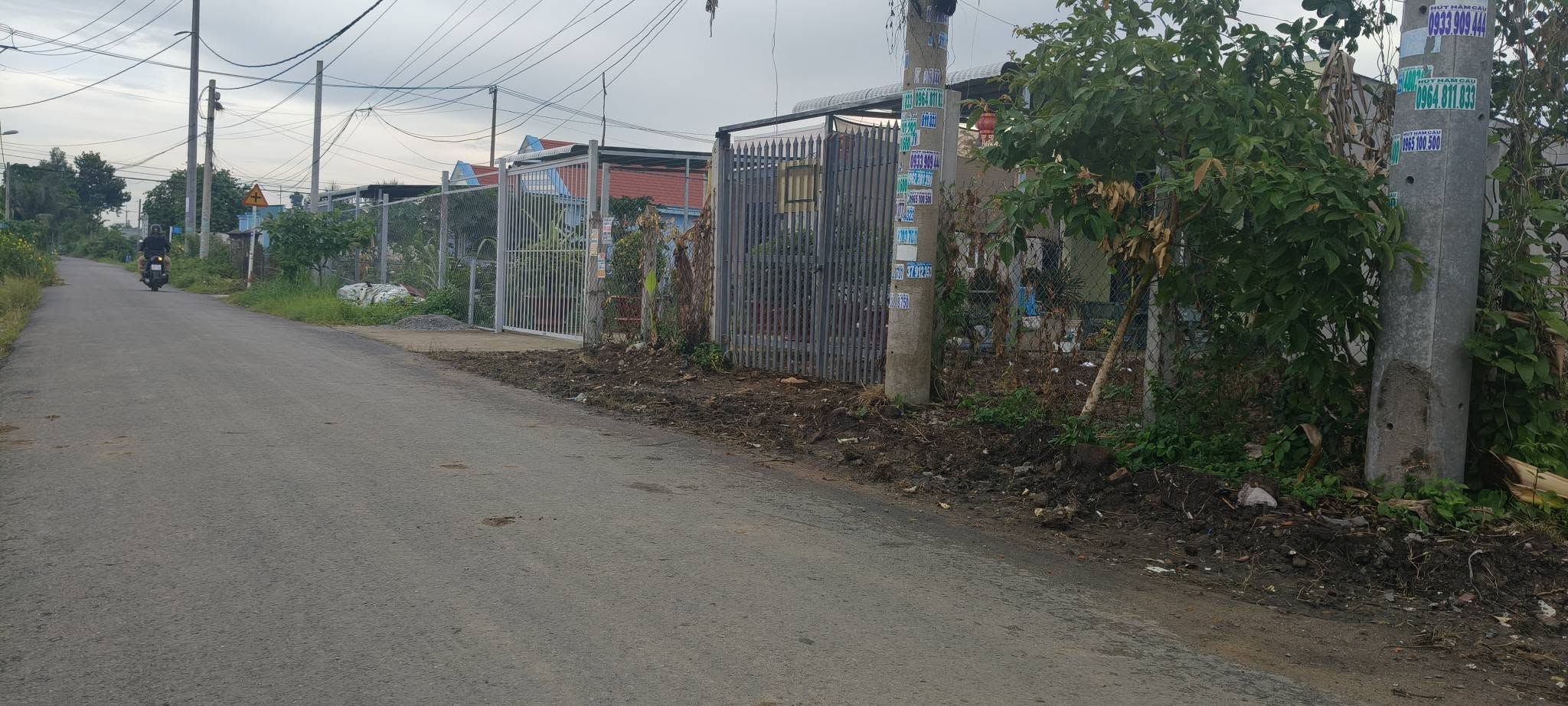bán đất đường trần quang đạo xã củ chi tp.hcm. 10x41m tổng 409m2 có 200m thổ
