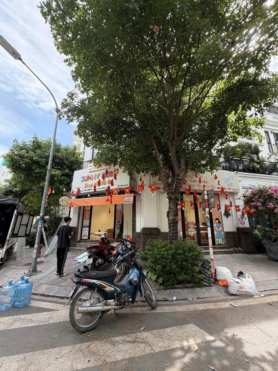 CHO THUÊ MẶT BẰNG KINH DOANH – CĂN GÓC ĐẸP TẠI ROMAN PLAZA, TỐ HỮU, QUẬN NAM TỪ LIÊM