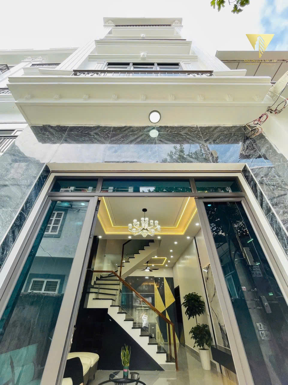 🏡 NHÀ XÂY MỚI 4 TẦNG ĐỘC LẬP – GẦN NGUYỄN HỮU TUỆ – GIÁ 3,65 TỶ