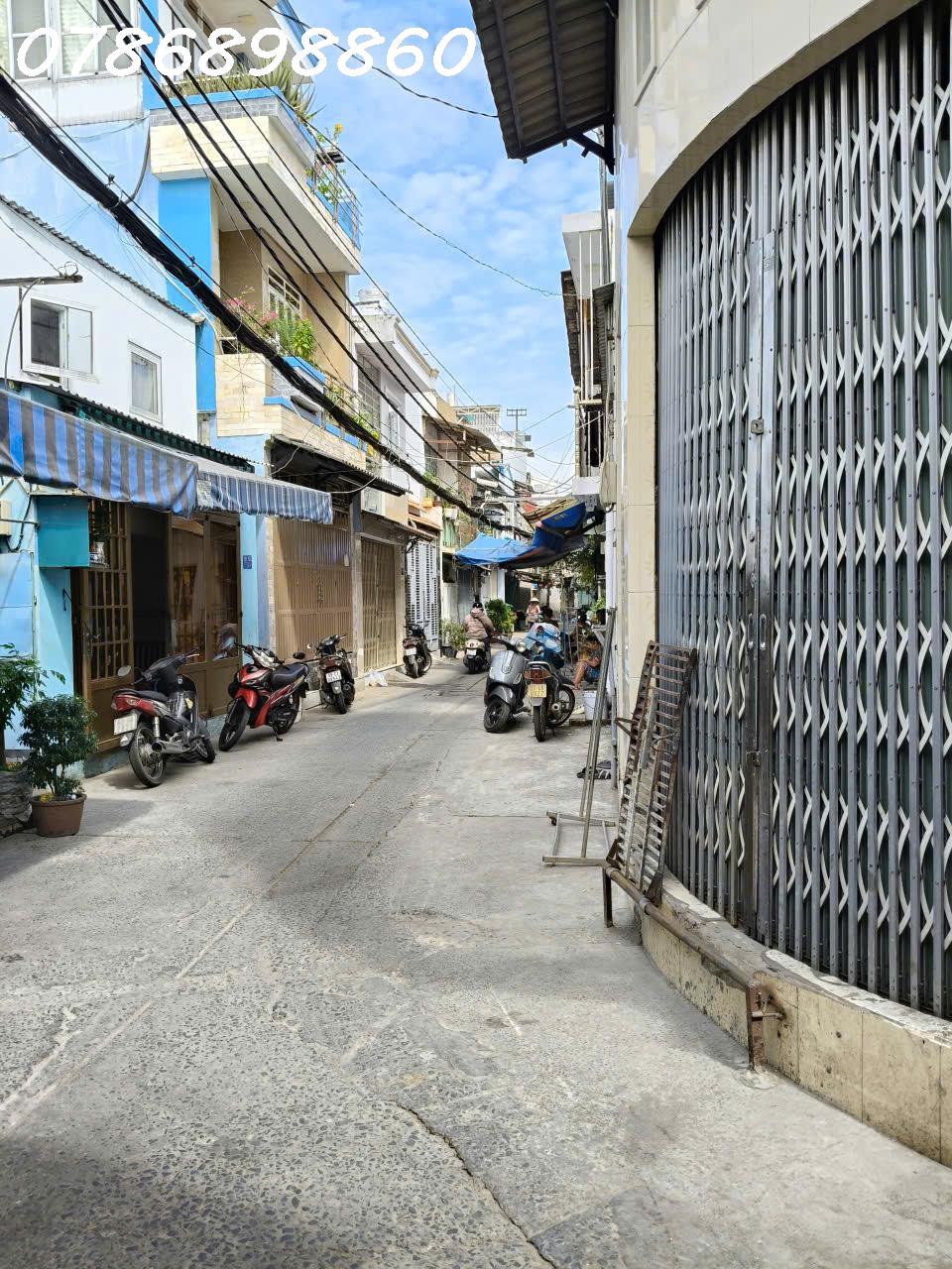 BÁN NHÀ 4 TẦNG HẺM 391 HUỲNH TẤN PHÁT Q7  ĐANG CHO THUÊ 20 TRIỆU/THÁNG