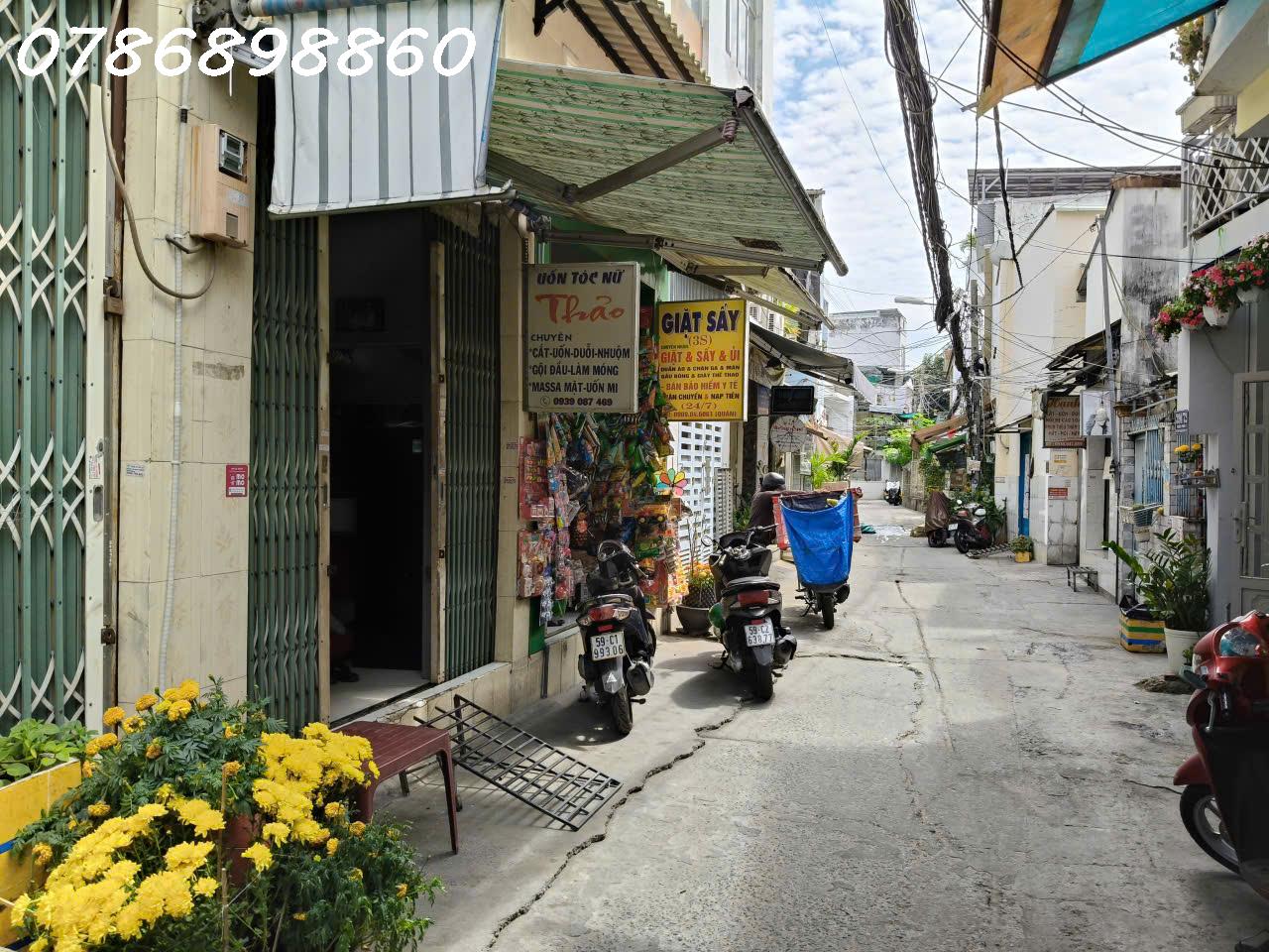 BÁN NHÀ 4 TẦNG HẺM 391 HUỲNH TẤN PHÁT Q7  ĐANG CHO THUÊ 20 TRIỆU/THÁNG