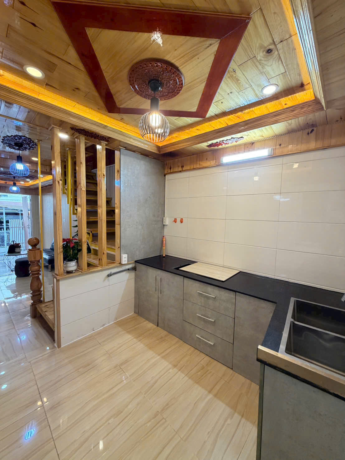 NHÀ TRUNG TÂM PHƯỜNG XUÂN HƯƠNG (P.2 CŨ) – HAI BÀ TRƯNG – 3 TẦNG CHỈ 2 TỶ 250